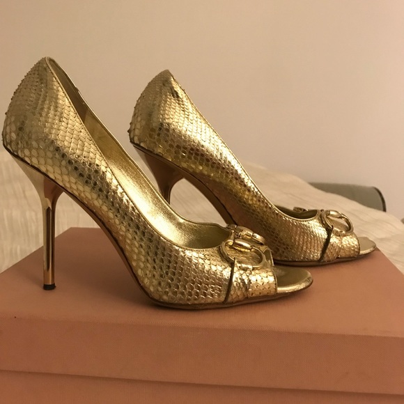 Gucci Gold Python Peep Toe - Picture 2 of 6